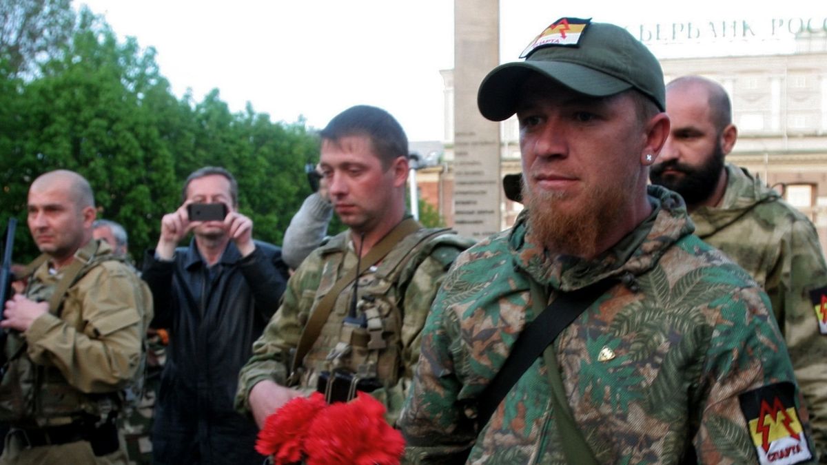 Putin udělil posmrtně řád veliteli praporu Sparta. „Motorola“ se chlubil zabíjením zajatců
